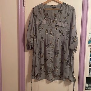 Torrid - Floral Blouse 2X ✨